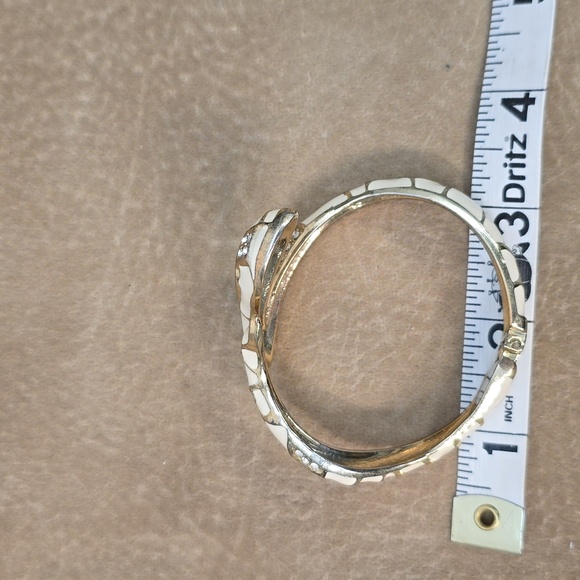 Sensational Gold-Tone Crystal Rhynestone Creme Enamel COBRA Snake Cuff Braceelet - Picture 6 of 8